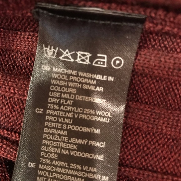 HM Long Cardigan Sweater Duster Womens Size XS Extra Small Burgundy Acrylic Wool - Picture 13 of 13